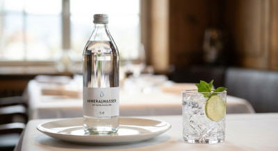 Mineralwasser (mit Kohlensäure) 1,5l